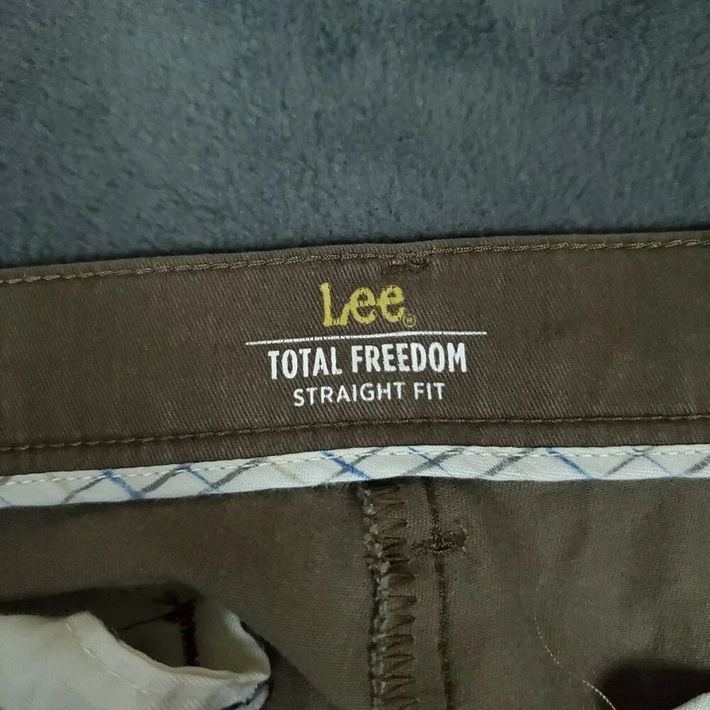 Lee Total Freedom Pants Mens 36x34 Brown Straight Fit Wrinkle Resistant Chinos